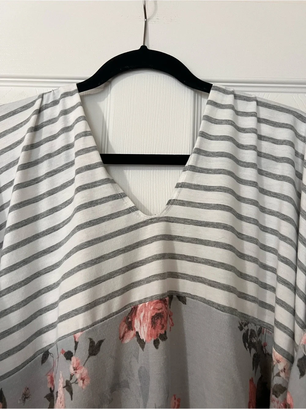 Lovely Melody Gray & Pink Floral Stripe Open Cardigan